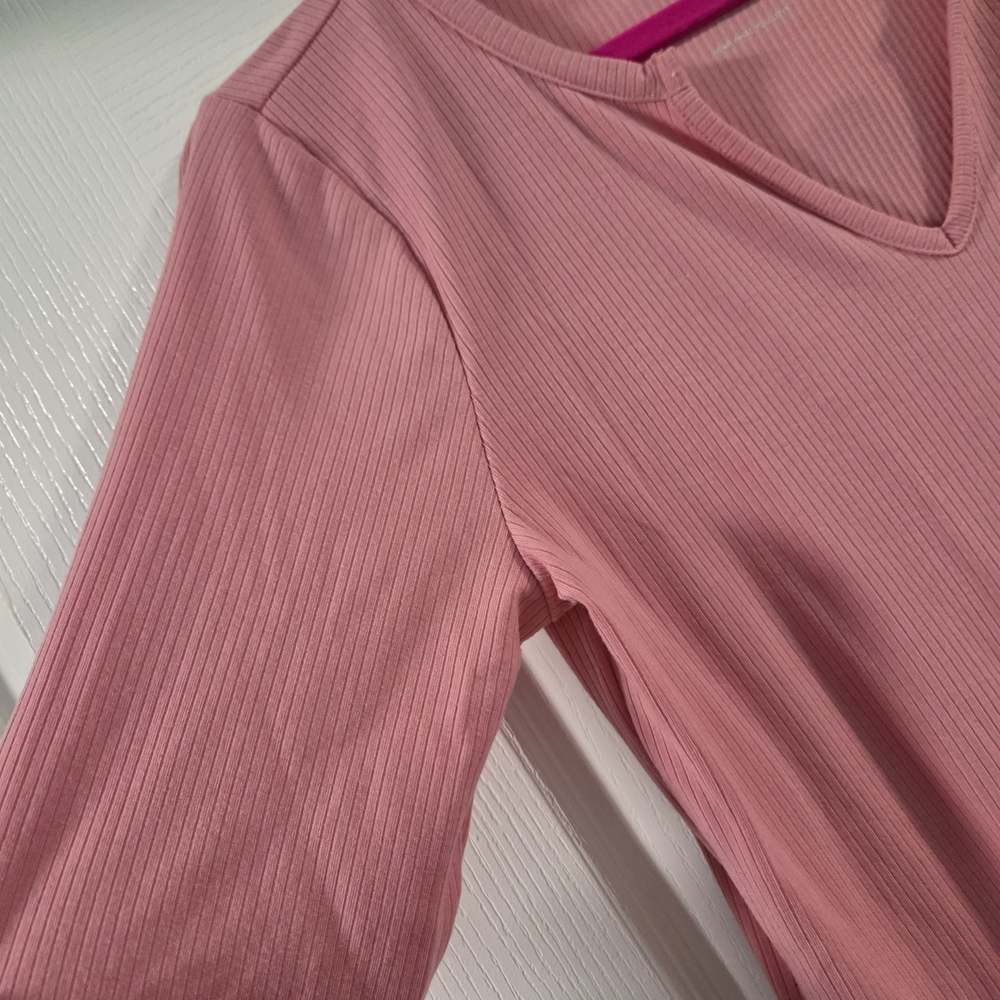Torrid Pink Ribbed Notch-Neck Tee - Picture 6 of 9